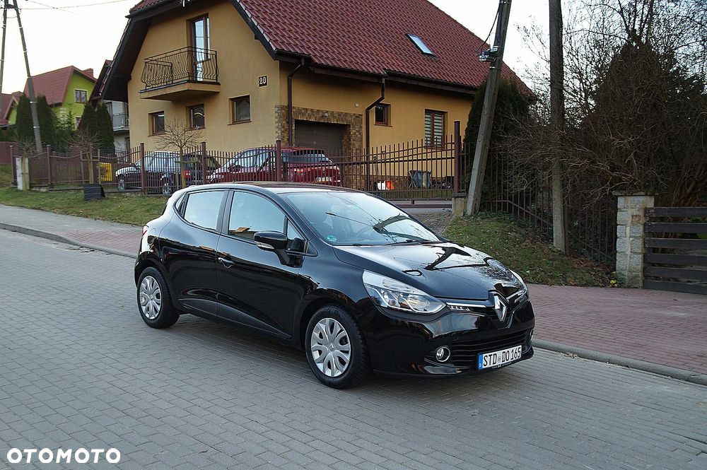 Renault Clio 1.2 16V 75 Experience - 10