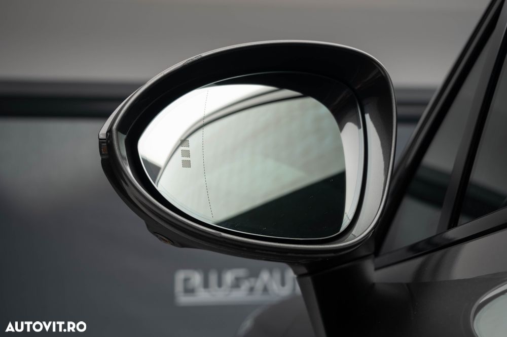 Porsche Cayenne Coupe - 16