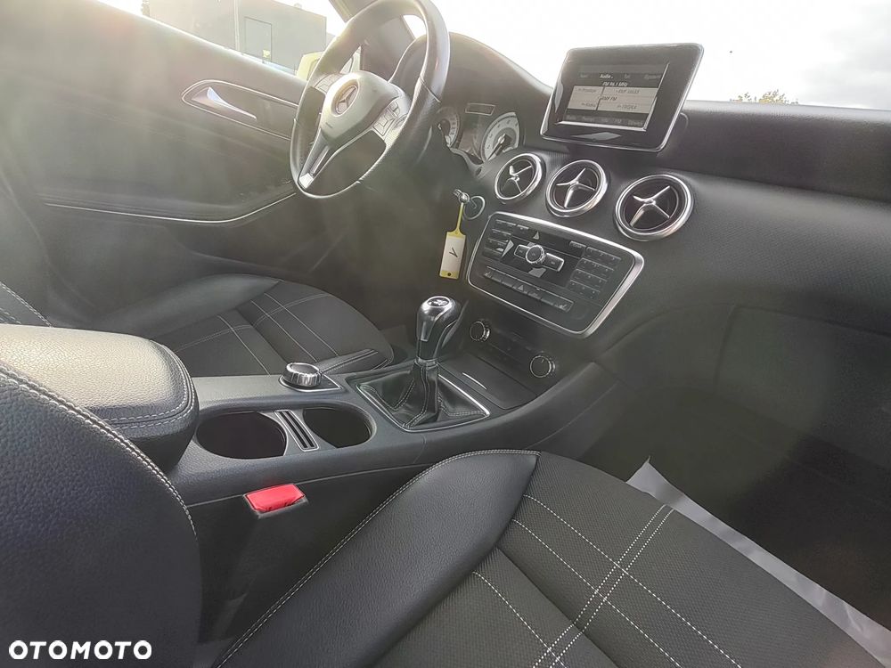 Mercedes-Benz Klasa A 180 (BlueEFFICIENCY) Style - 19
