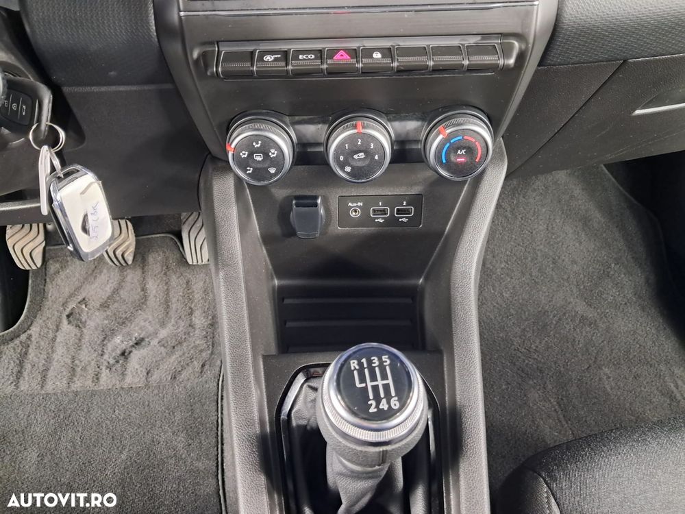 Renault Clio - 11