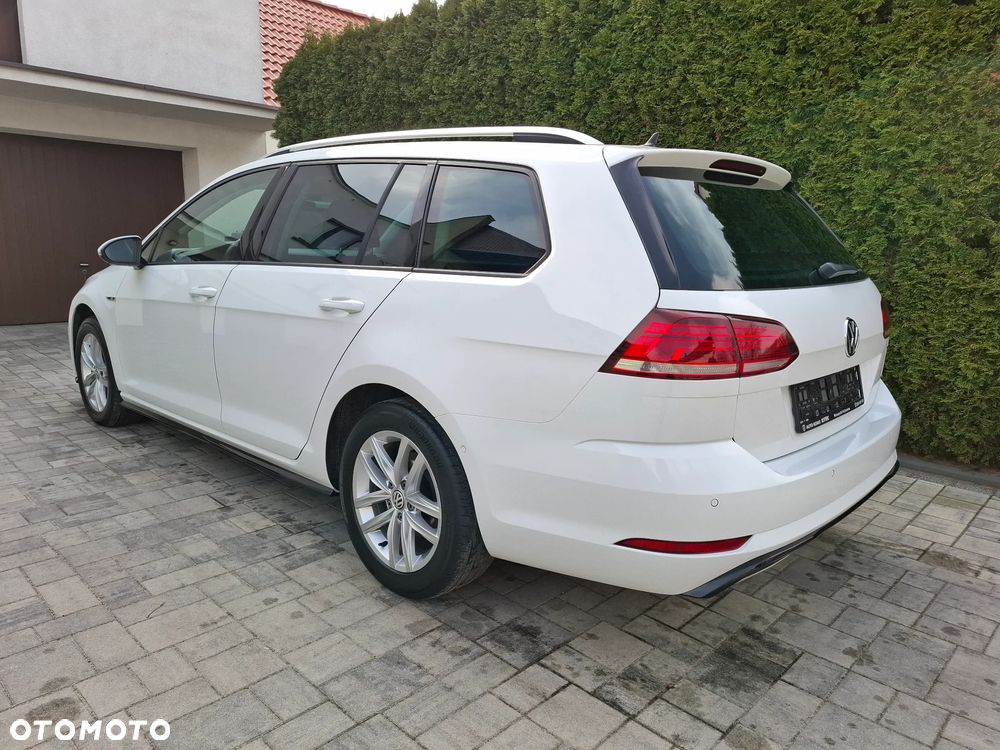 Volkswagen Golf 1.5 TSI OPF R-Line - 2