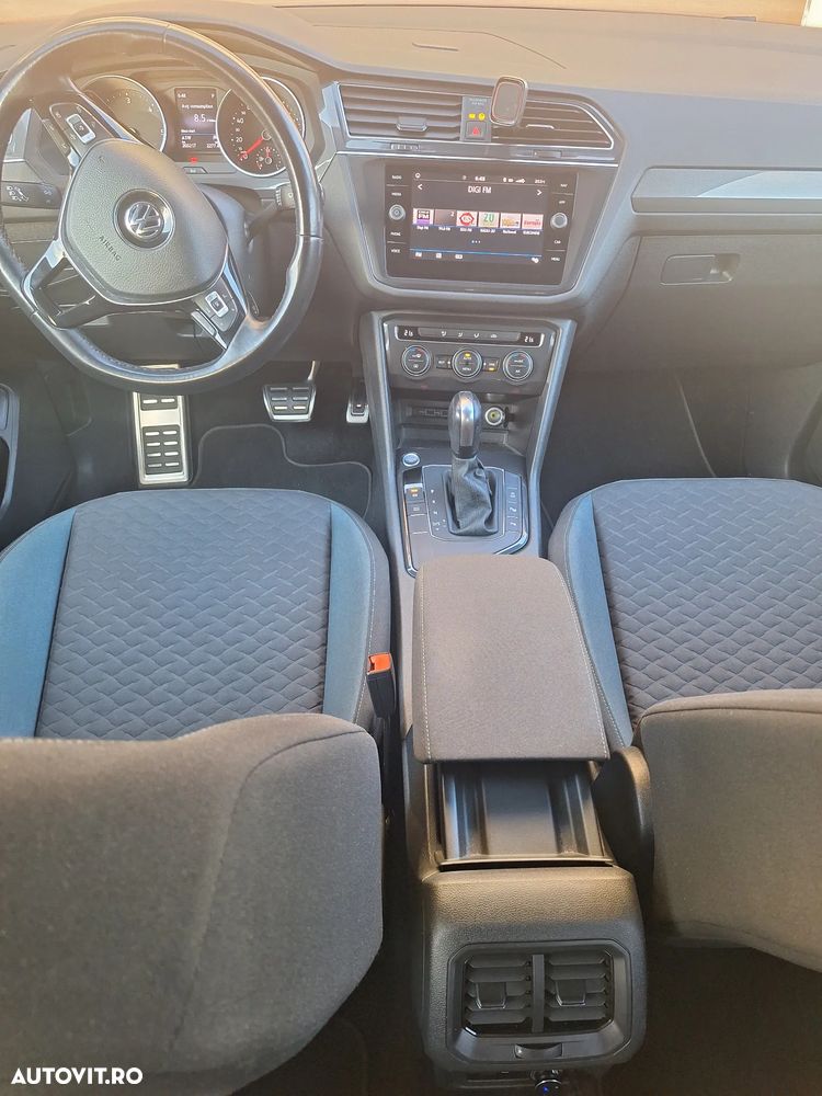 Volkswagen Tiguan - 12