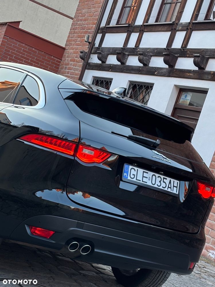 Jaguar F-Pace 2.0 i4D AWD Prestige - 9