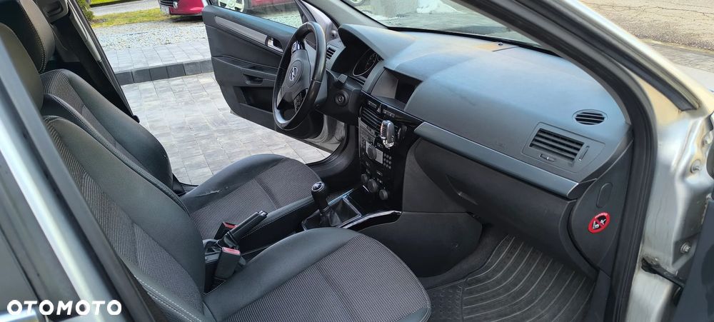 Opel Astra 1.6 Edition 111 Jahre - 6