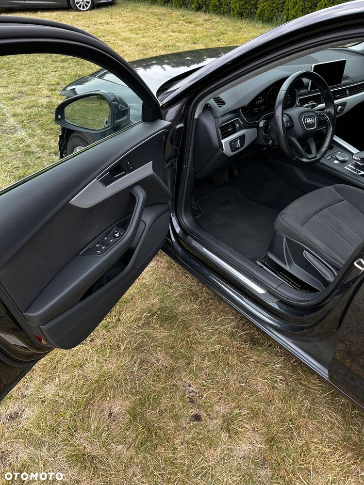 Audi A4 Avant 2.0 TDI S tronic - 11