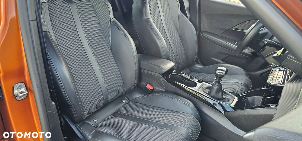 Peugeot 2008 PureTech 130 Stop&Start GT-Line Edition - 30
