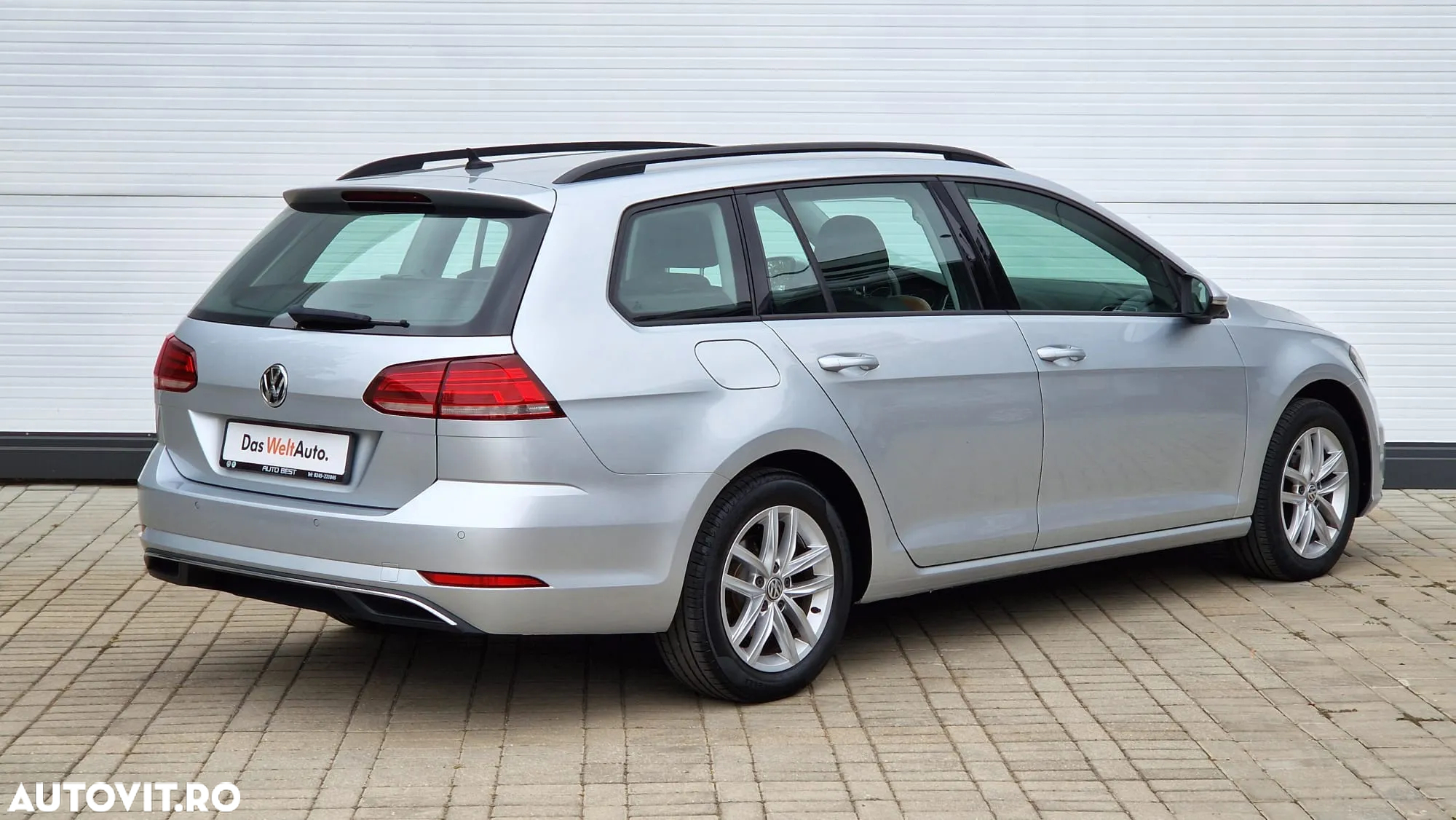 Volkswagen Golf 1.6 TDI DSG Comfortline - 6