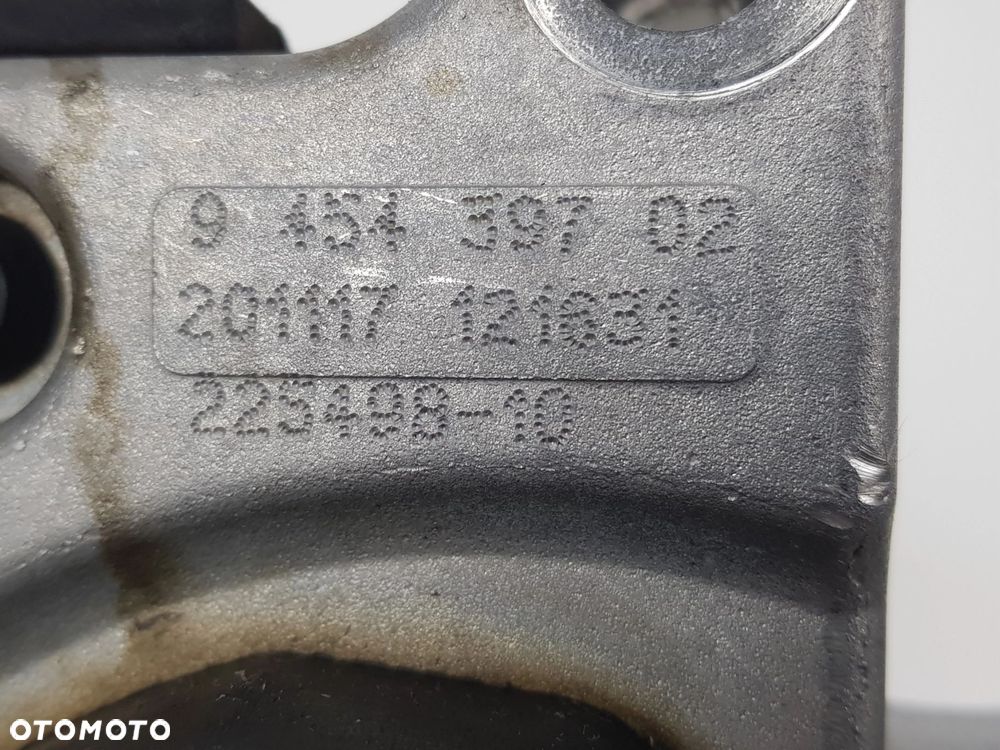 Poduszka łapa mocowanie silnika BMW G20 G21 2.0D 9454397 - 5