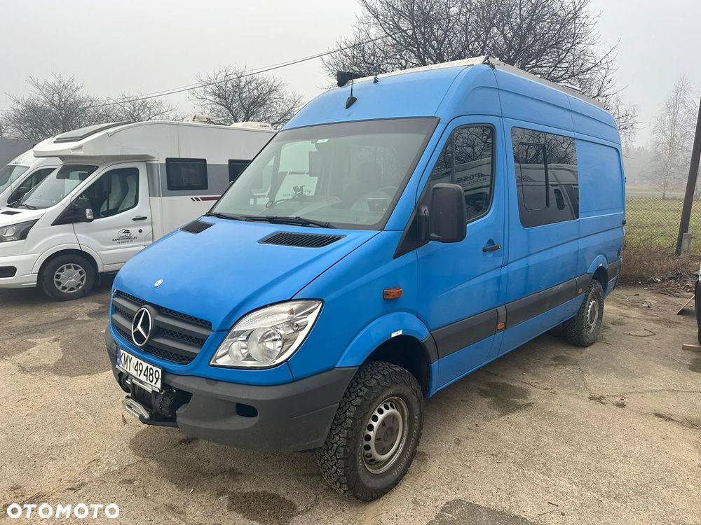 Mercedes-Benz Sprinter - 2