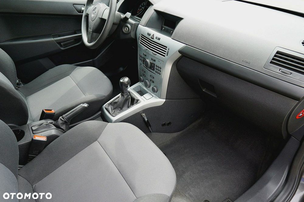 Opel Astra - 18