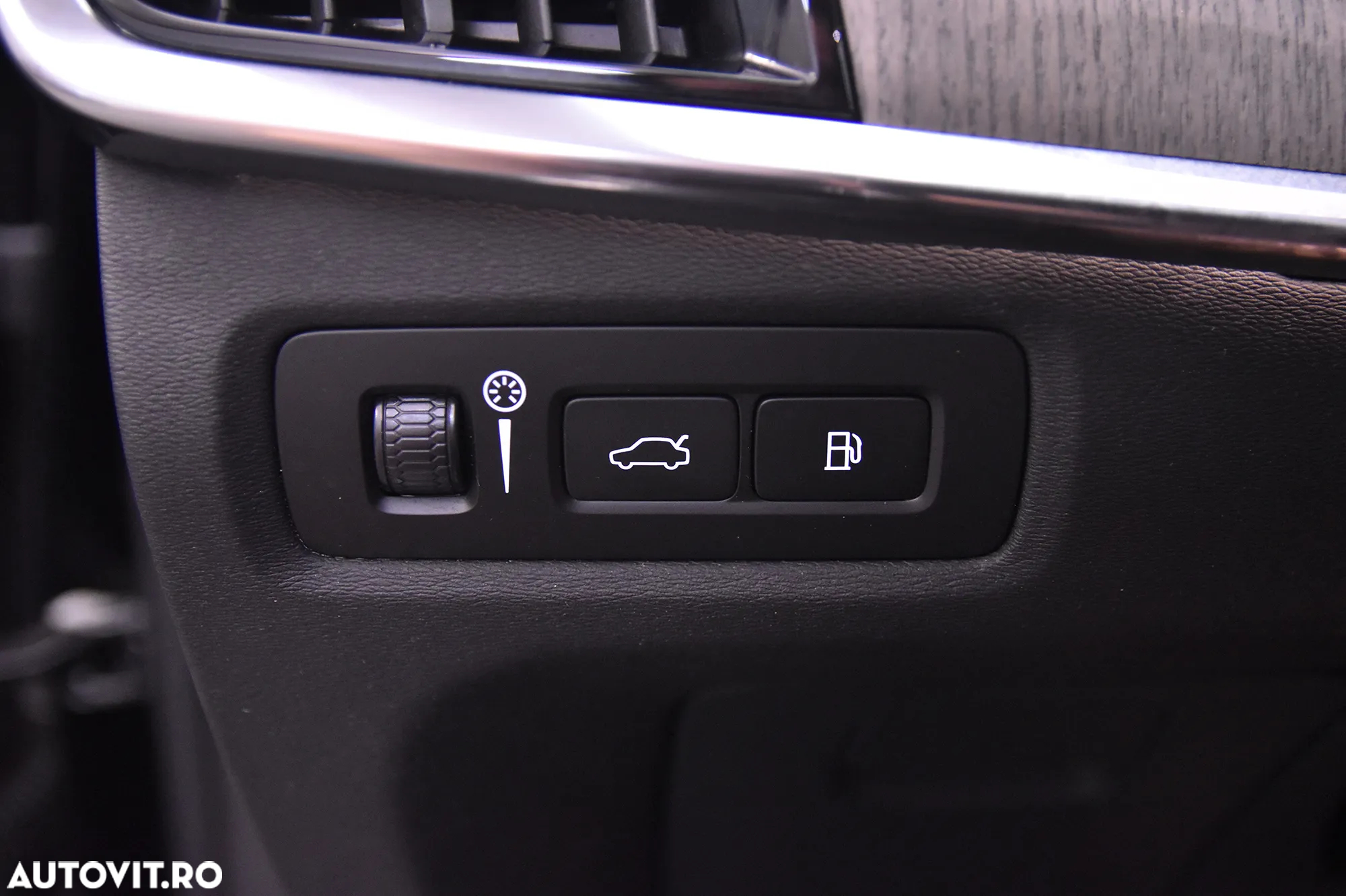 Volvo S90 T8 Twin Engine AWD Geartronic Inscription - 15