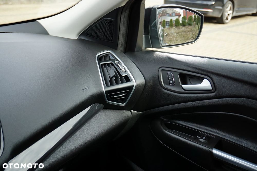 Ford Kuga 2.0 TDCi 4x4 Individual - 35