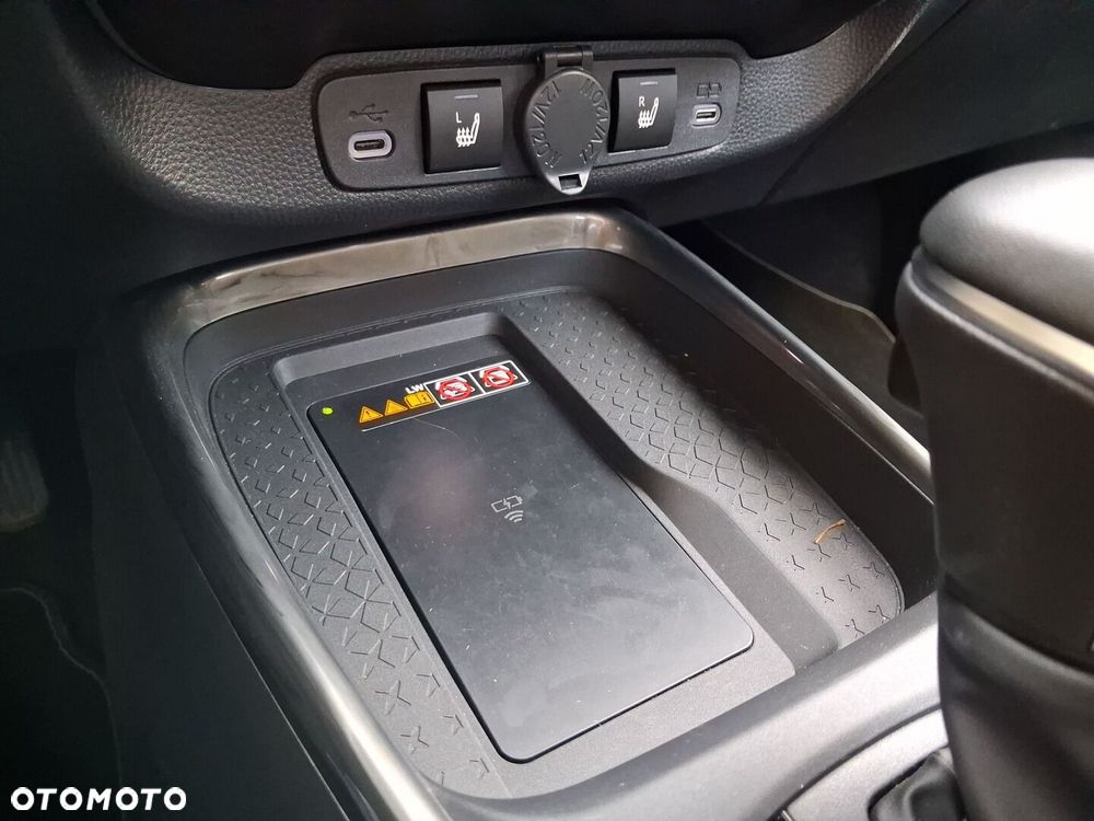 Toyota Aygo X Hybrid 1.5 Style e-CVT - 28