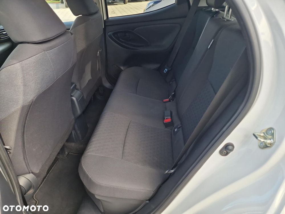 Toyota Yaris - 14