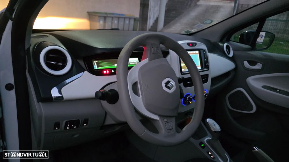 Renault Zoe (c/ Bateria) 22 kwh Life - 13