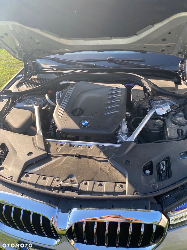 BMW Seria 5 530d Touring Luxury Line - 9
