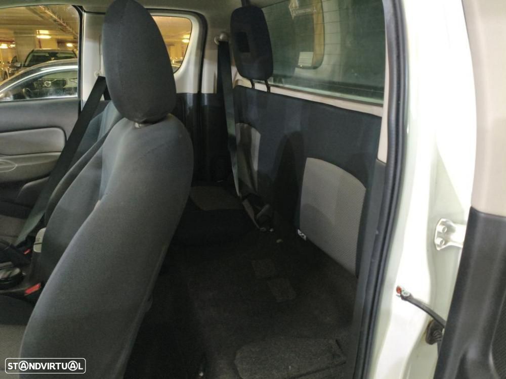 Mitsubishi L200 2.4 DI-D Club Invite 4WD - 7