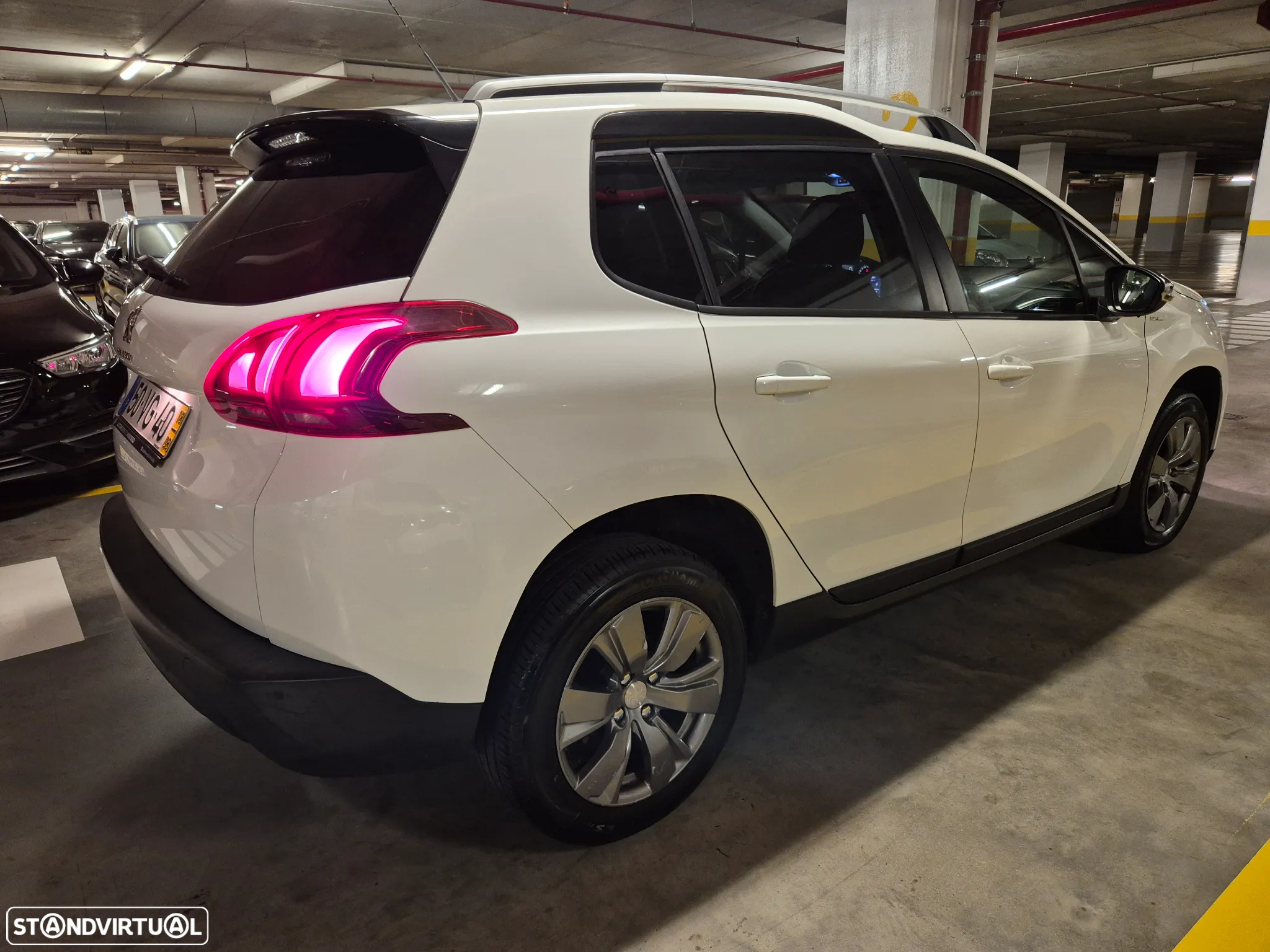 Peugeot 2008 1.5 BlueHDi Style - 5