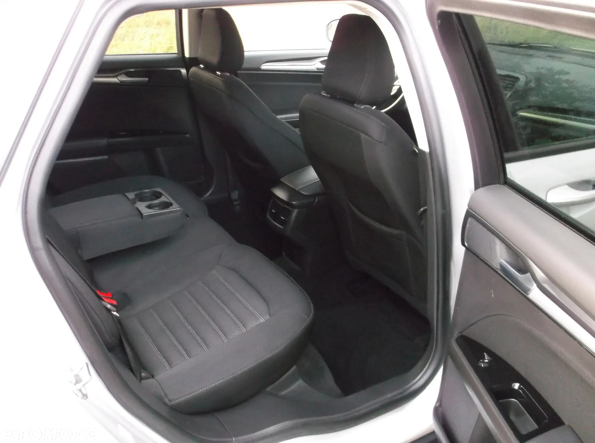 Ford Mondeo Turnier 1.5 EcoBoost Start-Stopp Autom Business Edition - 9