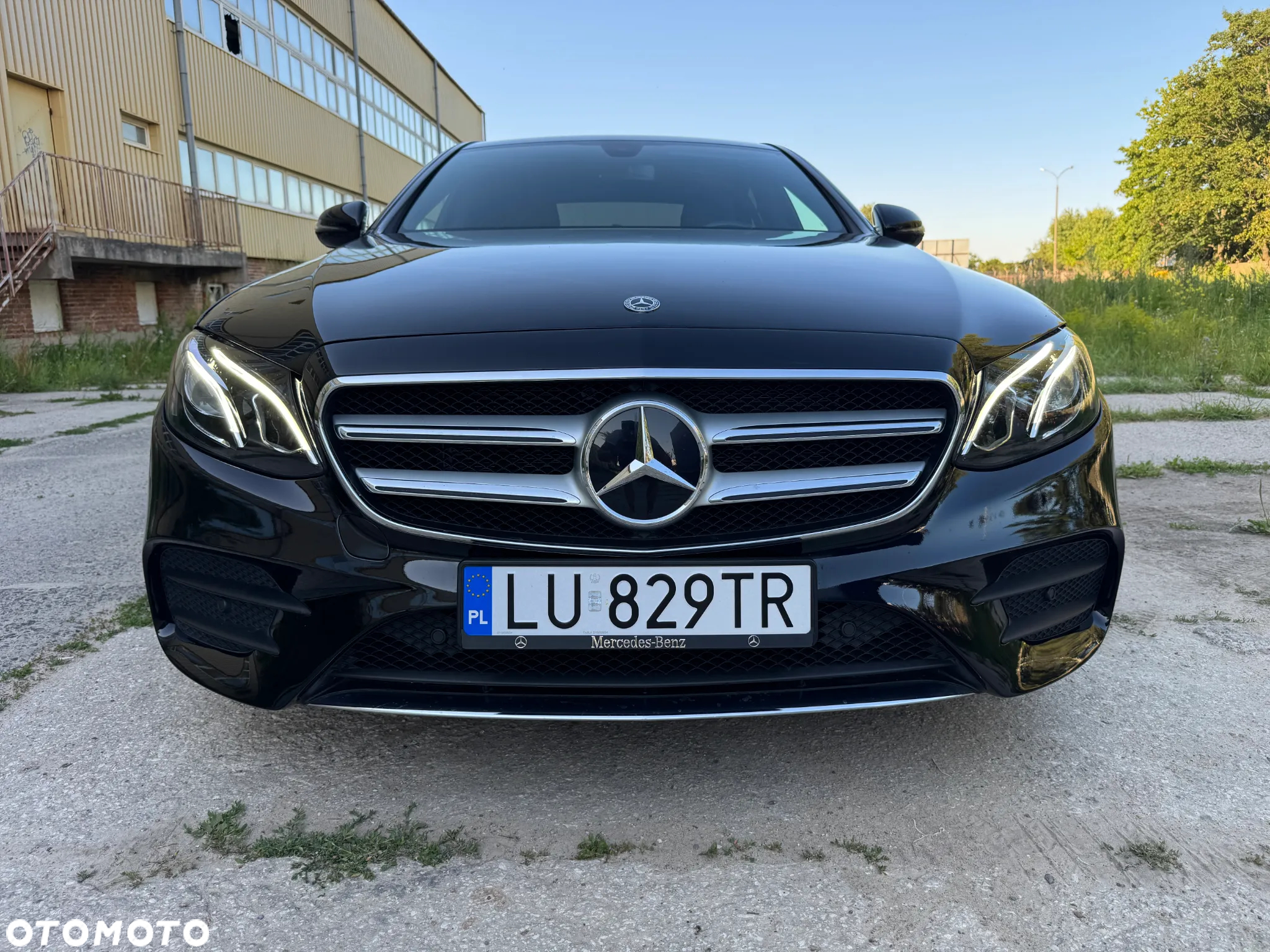Mercedes-Benz Klasa E 350 9G-TRONIC AMG Line - 3
