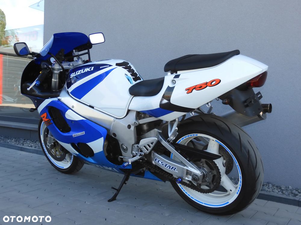 Suzuki GSX-R - 32