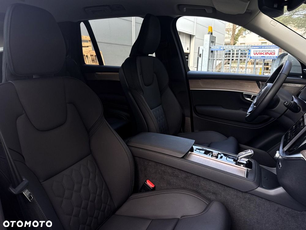 Volvo XC 90 - 30