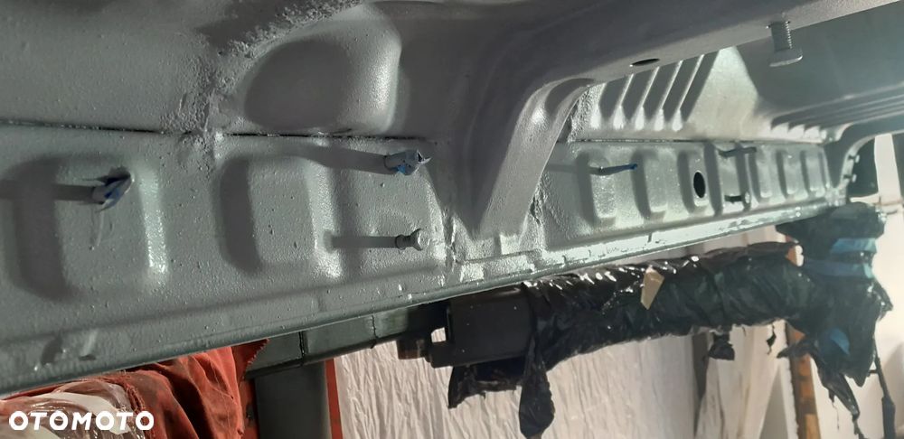 Toyota Land Cruiser HDJ80 - 30