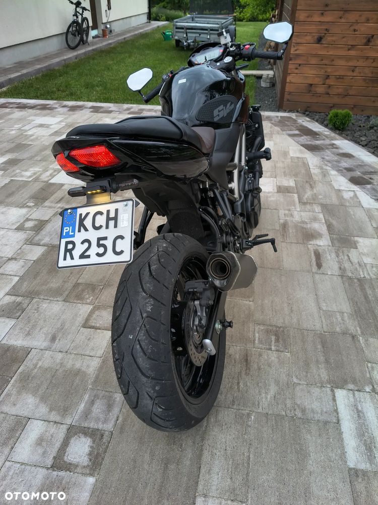Suzuki SV - 16