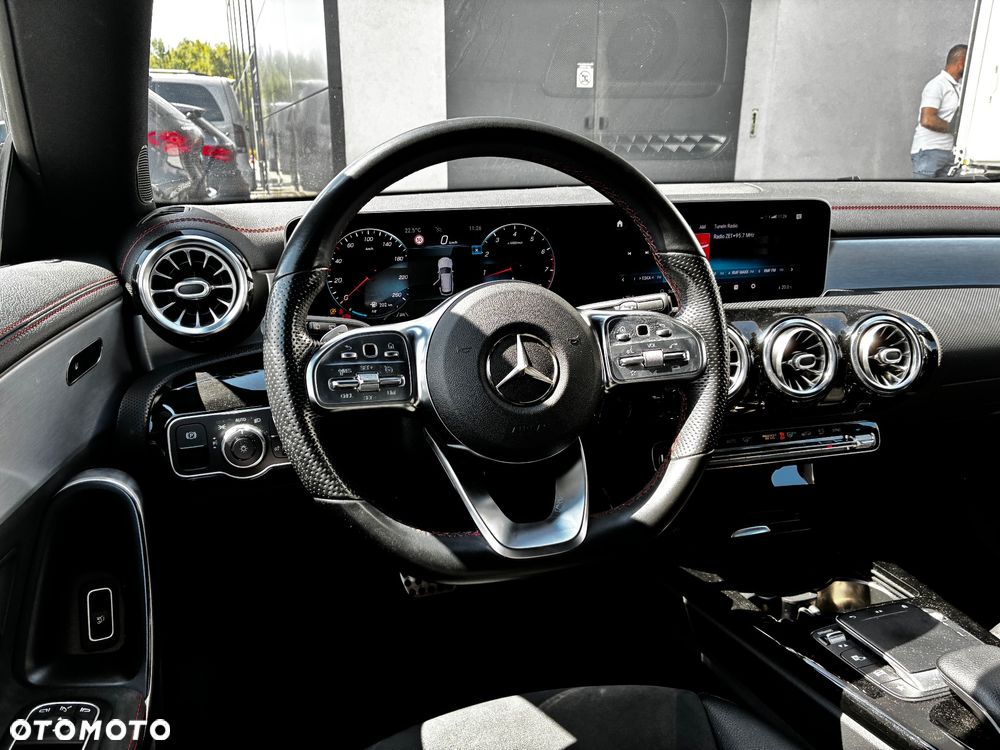 Mercedes-Benz CLA 200 AMG Line 7G-DCT - 8