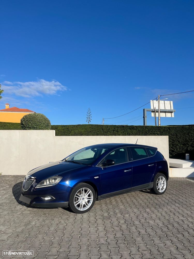 Lancia Delta 1.6 M-Jet Argento - 4