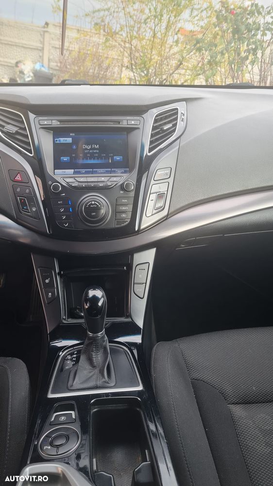 Hyundai i40 1.7 CRDI DPF Wagon Aut. Highway+ - 13