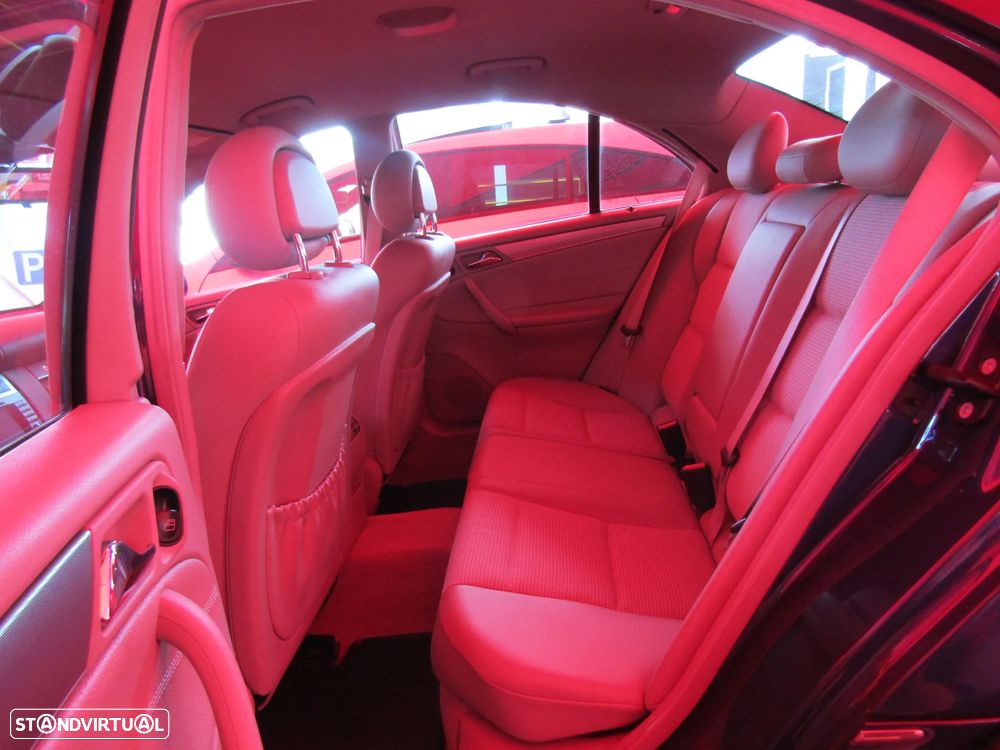 Mercedes-Benz C 220 CDi Avantgarde Aut. - 11