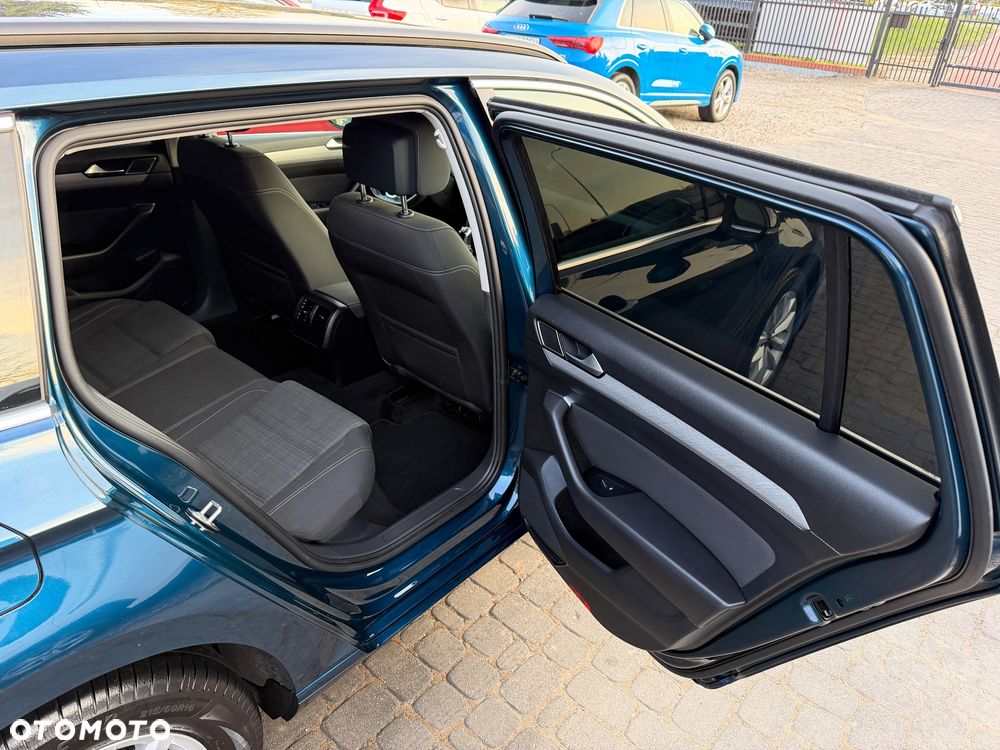 Volkswagen Passat 1.5 TSI EVO Business - 16
