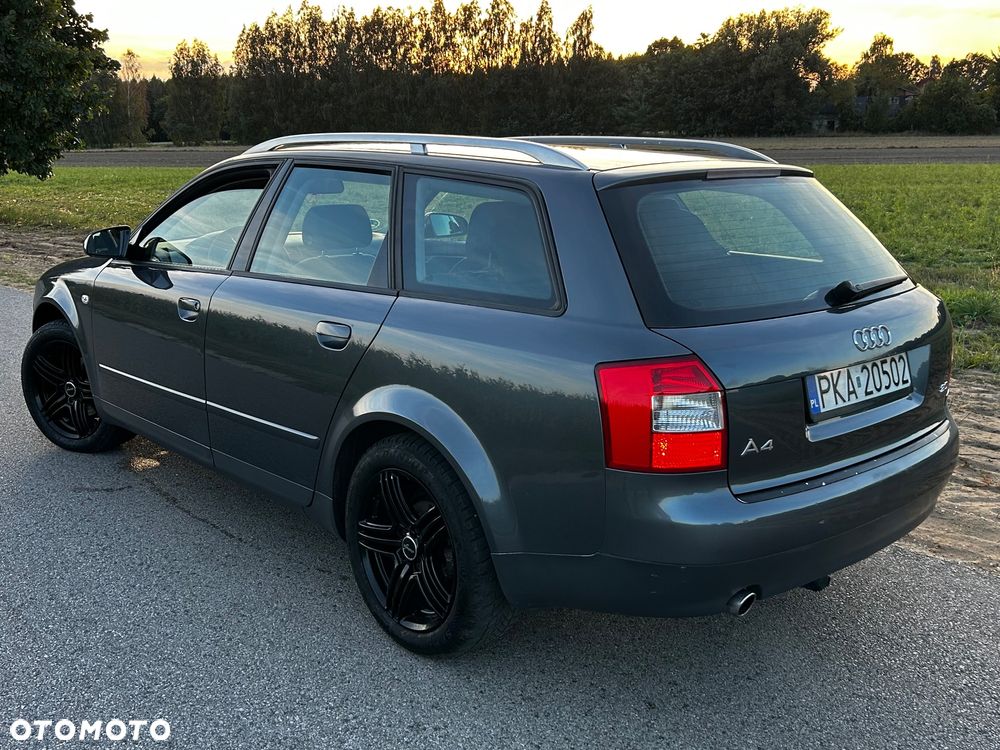 Audi A4 Avant - 16
