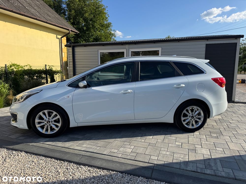 Kia Ceed 1.4 CVVT ISG Dream Team Edition - 11