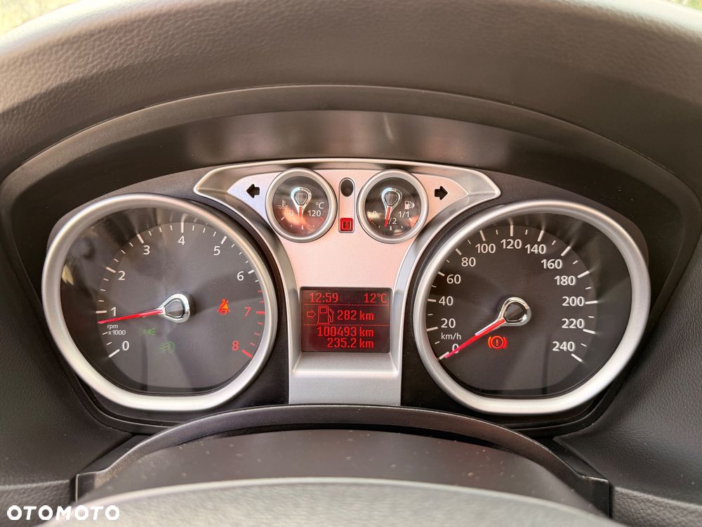 Ford Focus 1.6 Ambiente - 31