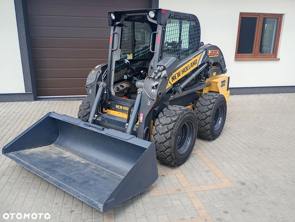 New Holland L220/2017rok/Bobcat/koparka/minikoparka/ładowarka/Miniładowarka - 1