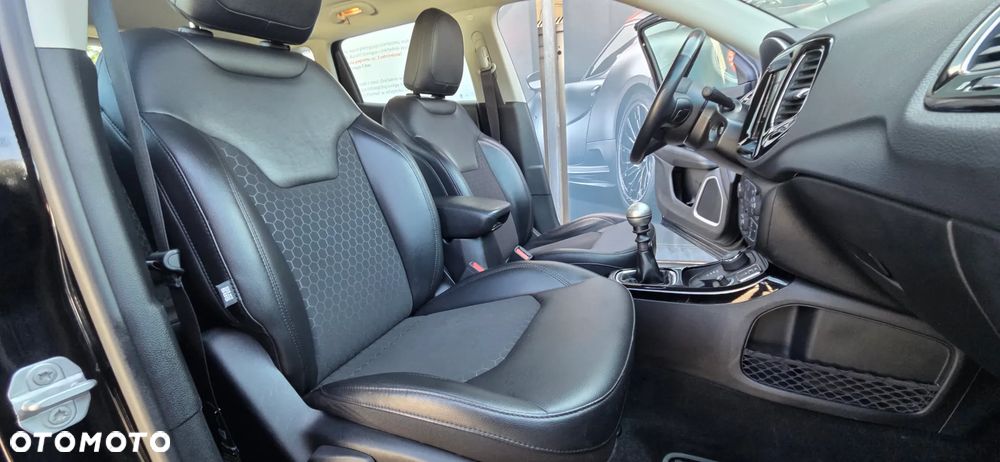 Jeep Compass 2.0 MultiJet Active Drive Longitude - 35