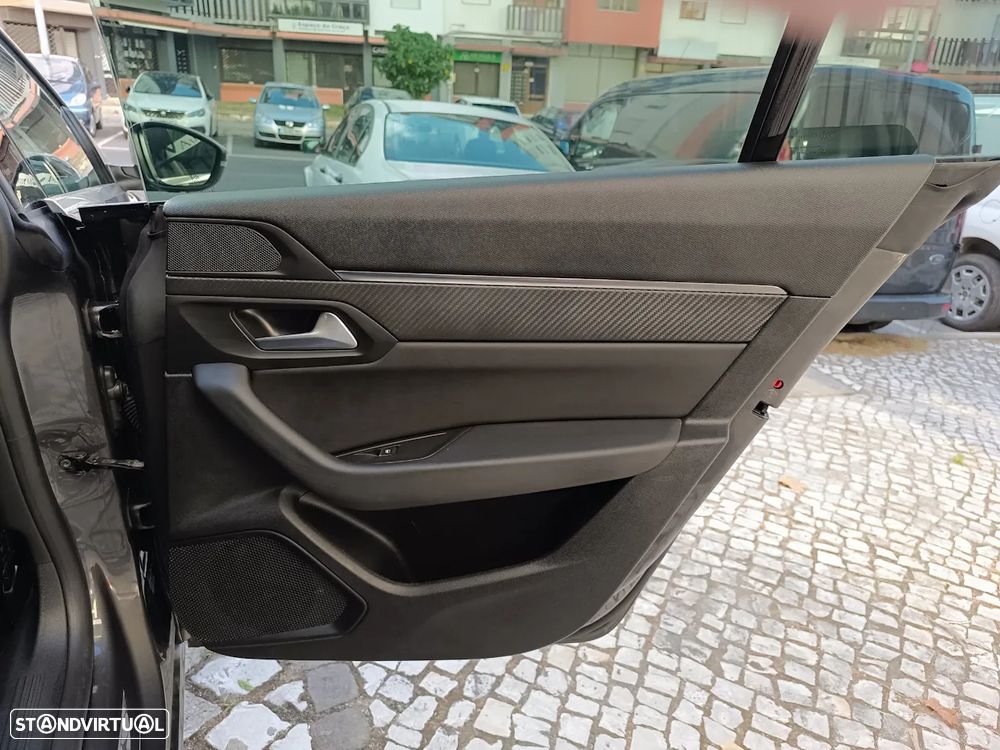 Peugeot 508 Hybrid 225 e-EAT8 Allure Pack - 38