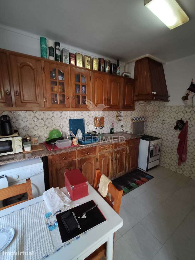 Oportunidade para Habitação ou Investimento - T2 com Varanda - Grande imagem: 2/37