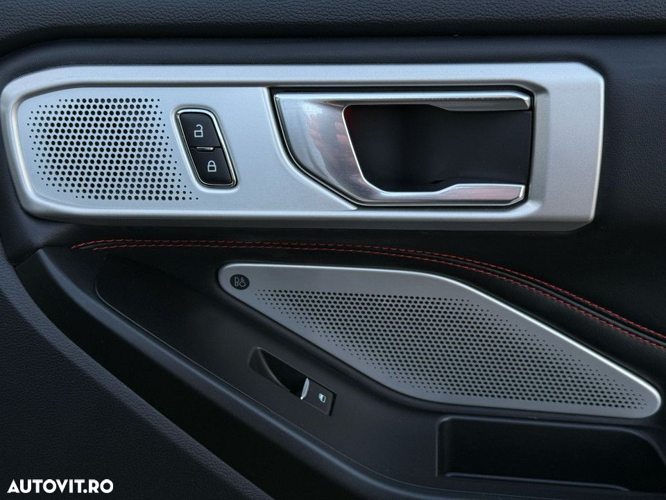 Ford Explorer - 29