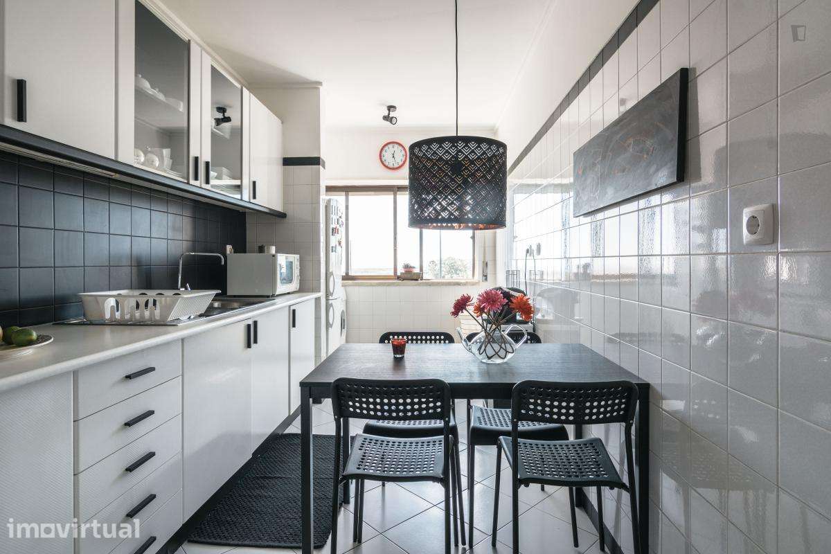 Quarto - localizado em Lisbon - Grande imagem: 3/23
