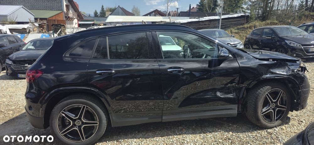 Mercedes-Benz GLA 200 d 8G-DCT Style - 10