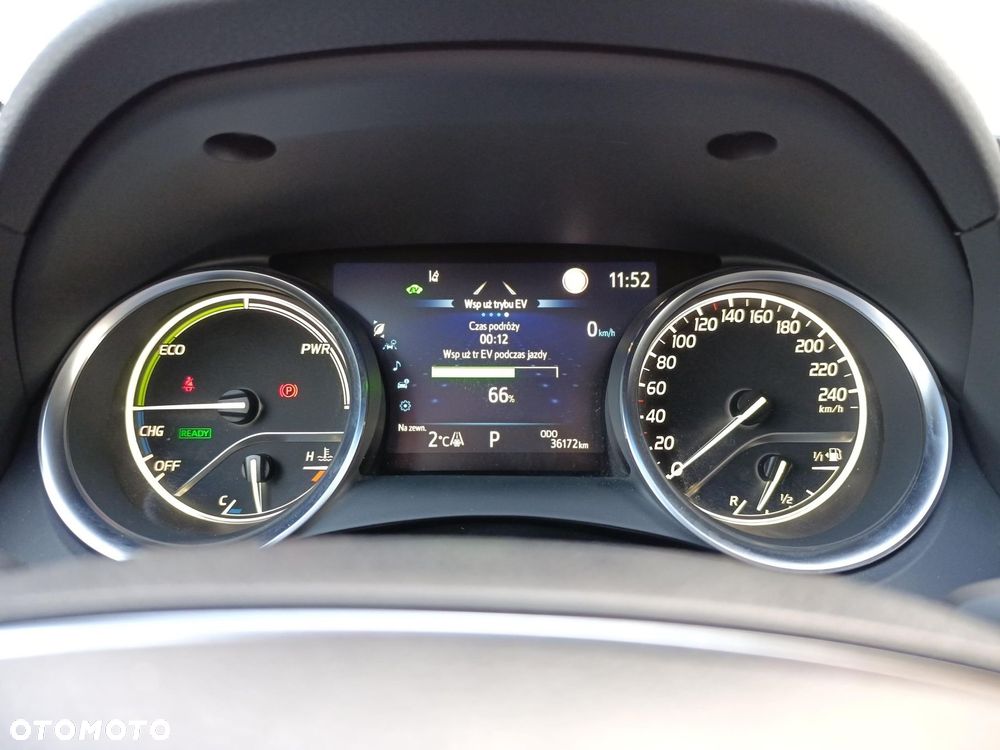 Toyota Camry 2.5 Hybrid Comfort CVT - 12