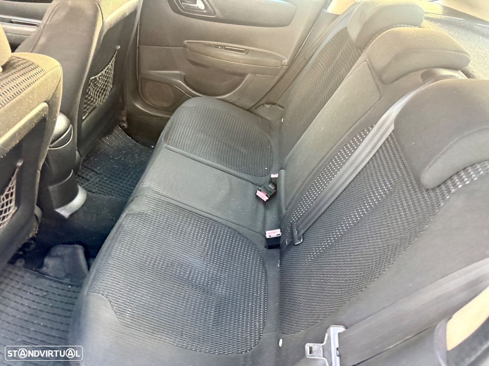 Citroën C4 1.6 HDi SX - 23