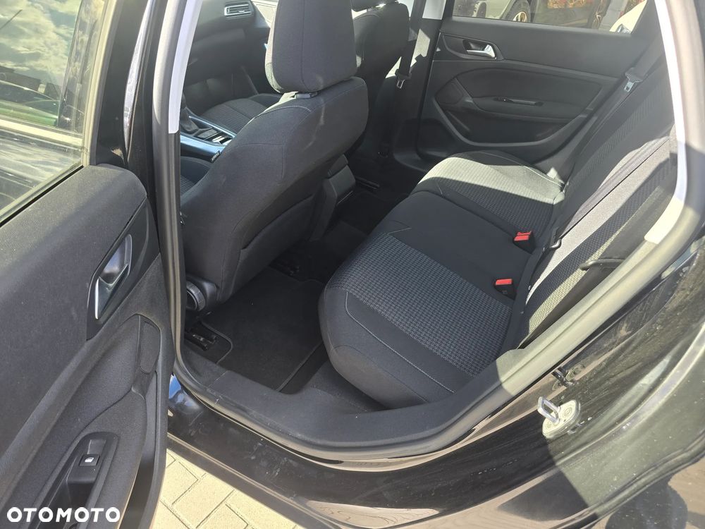 Peugeot 308 - 9