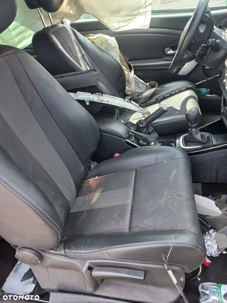 Renault Megane 3 Coupe na części - 4