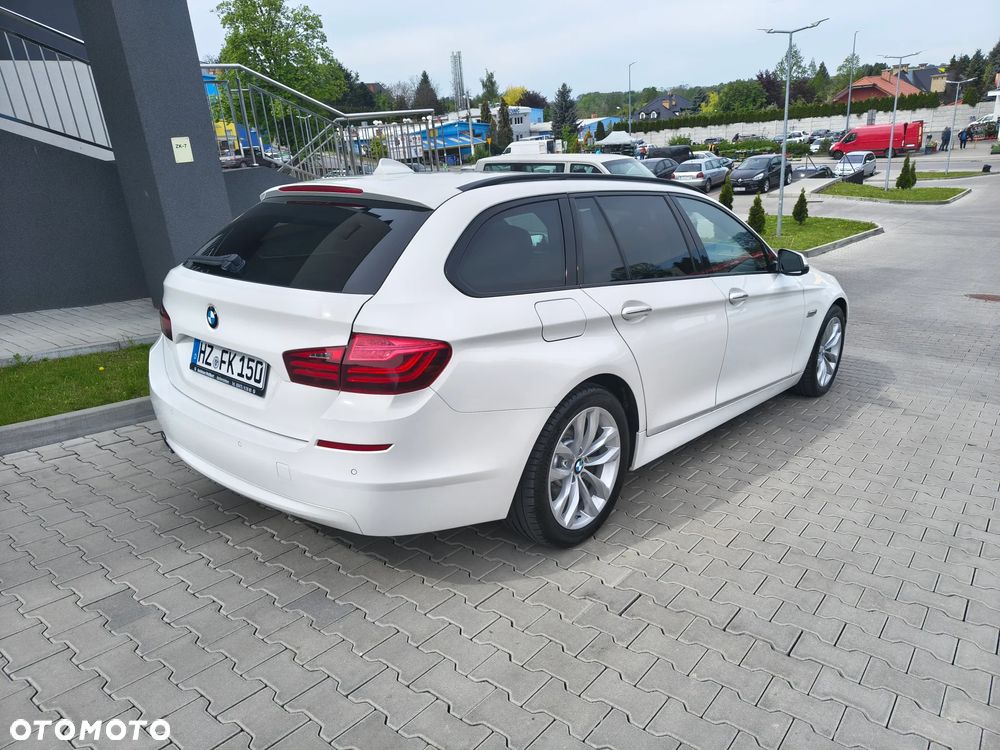 BMW Seria 5 525d xDrive Sport-Aut Luxury Line - 3