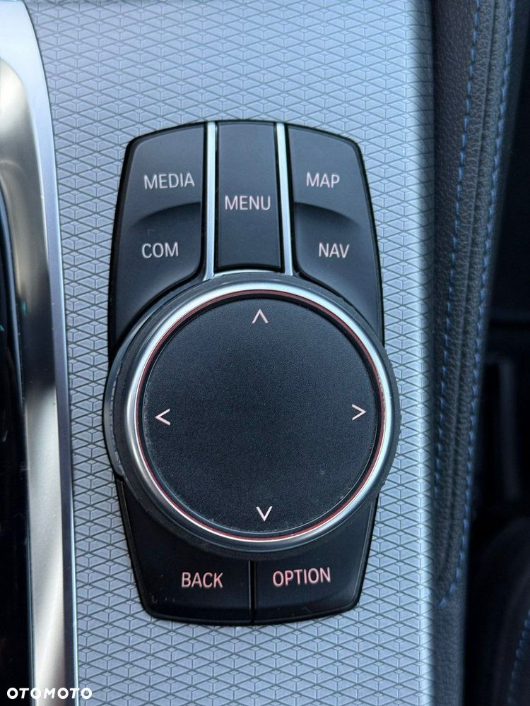 BMW Seria 5 540i xDrive GPF M Sport sport - 31