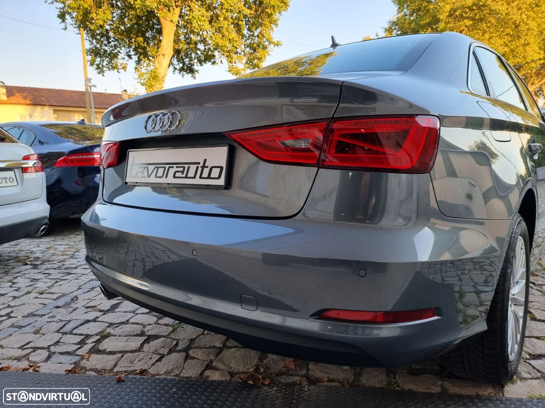 Audi A3 Limousine 1.6 TDI Attraction Ultra - 25